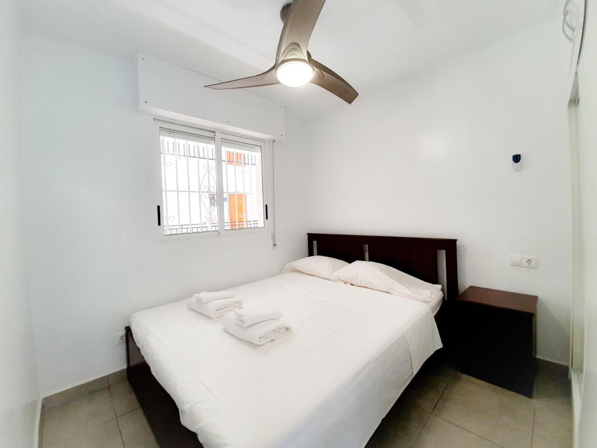 Best House Paola Torrevieja Luaran gambar