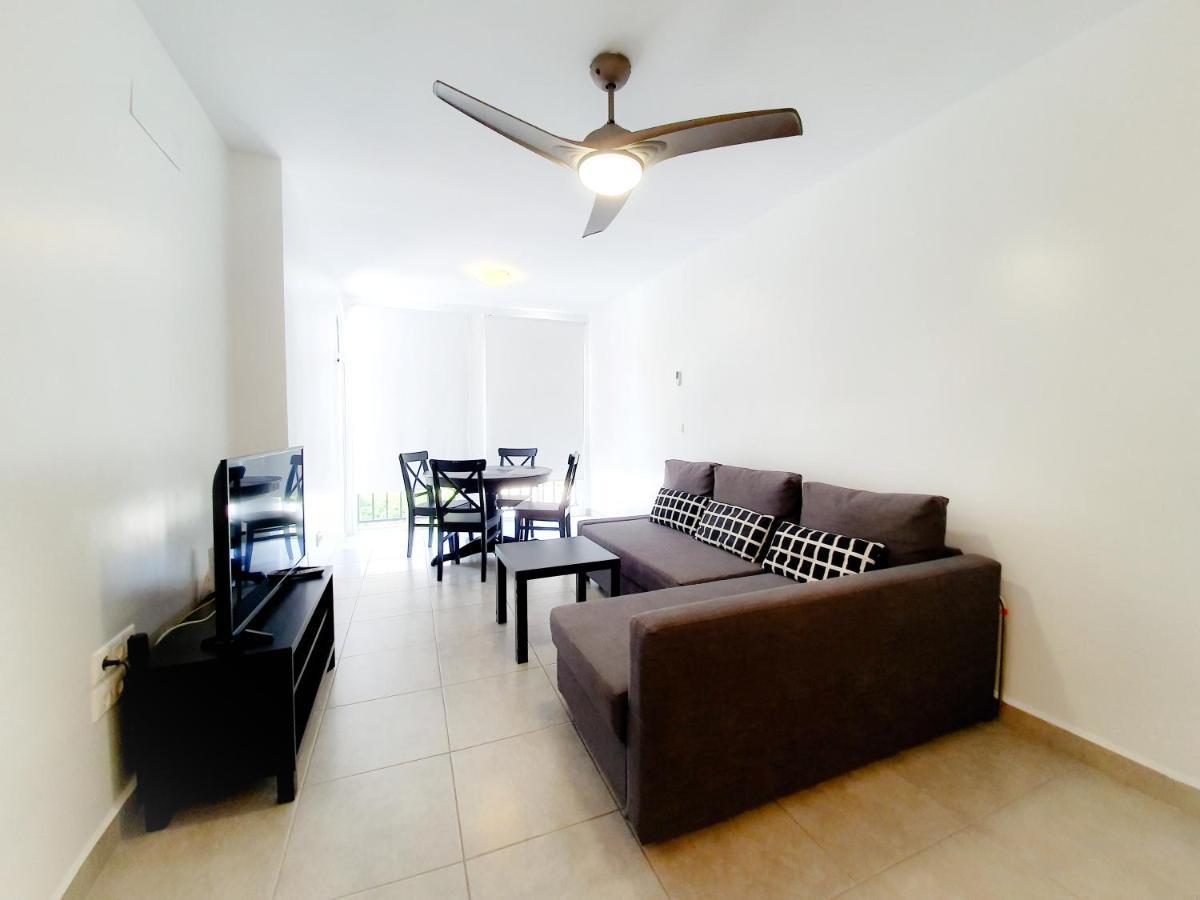 Best House Paola Torrevieja Luaran gambar