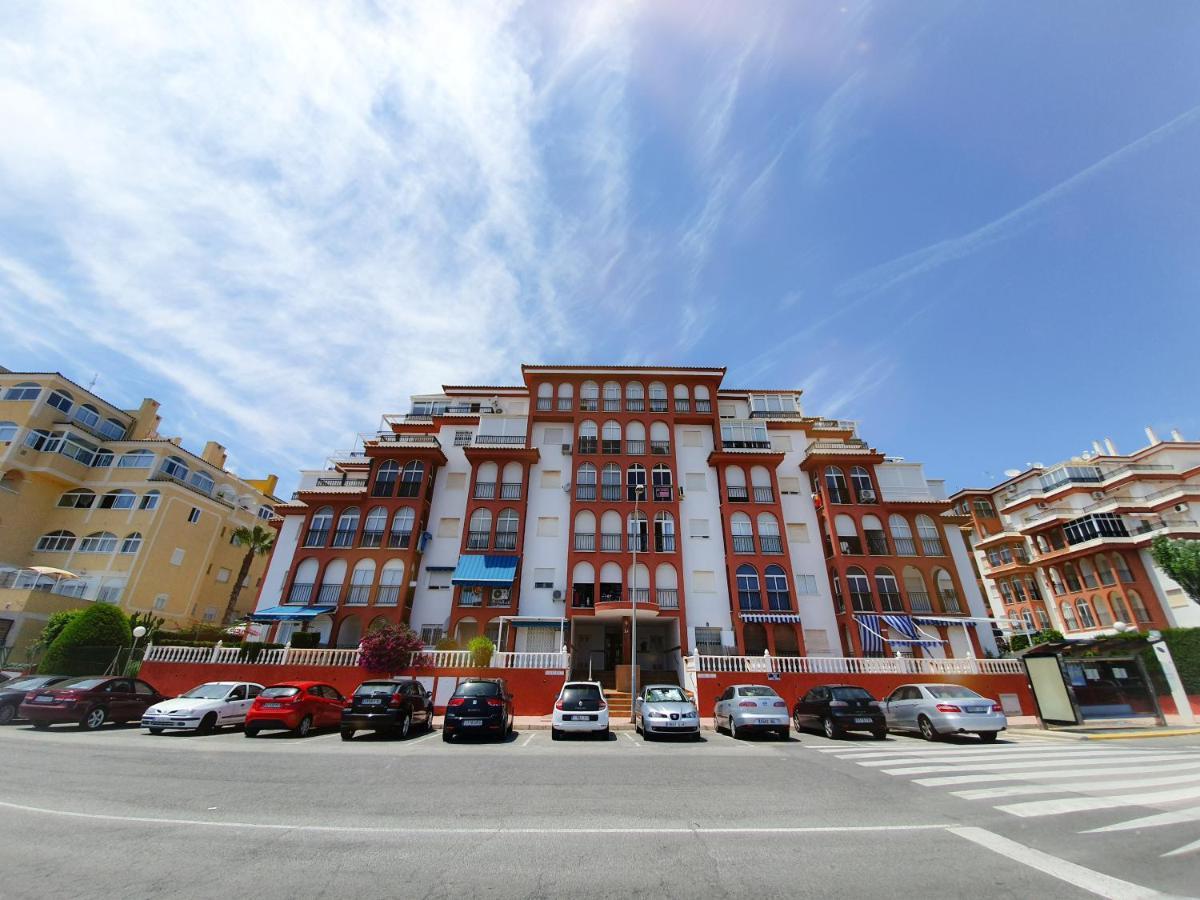 Best House Paola Torrevieja Luaran gambar