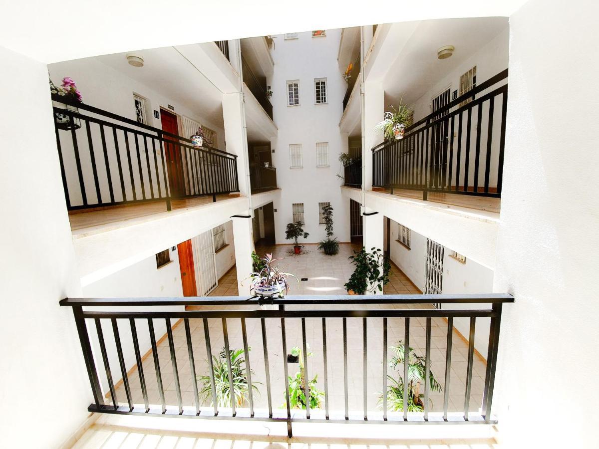 Best House Paola Torrevieja Luaran gambar