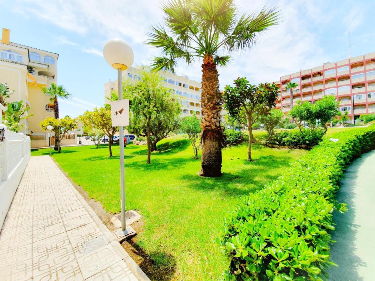 Best House Paola Torrevieja Luaran gambar